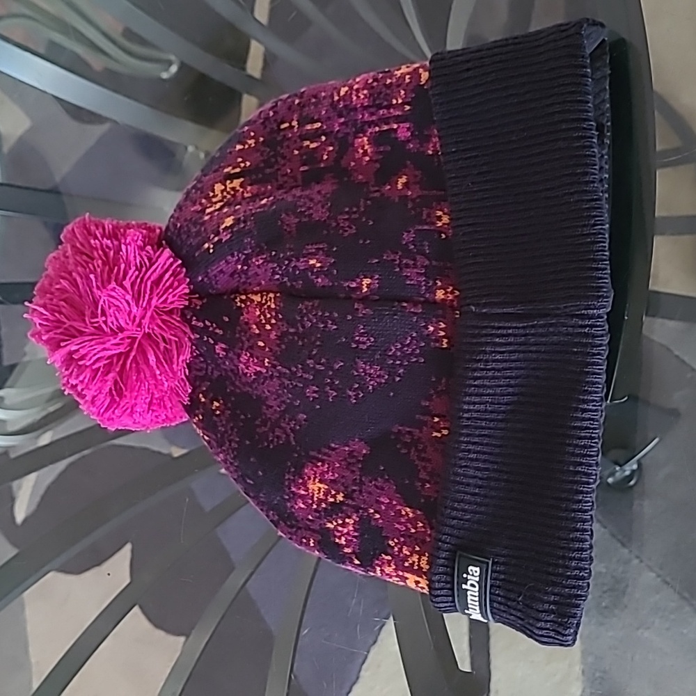 NWT Columbia Hat ❤️ - Picture 2 of 7